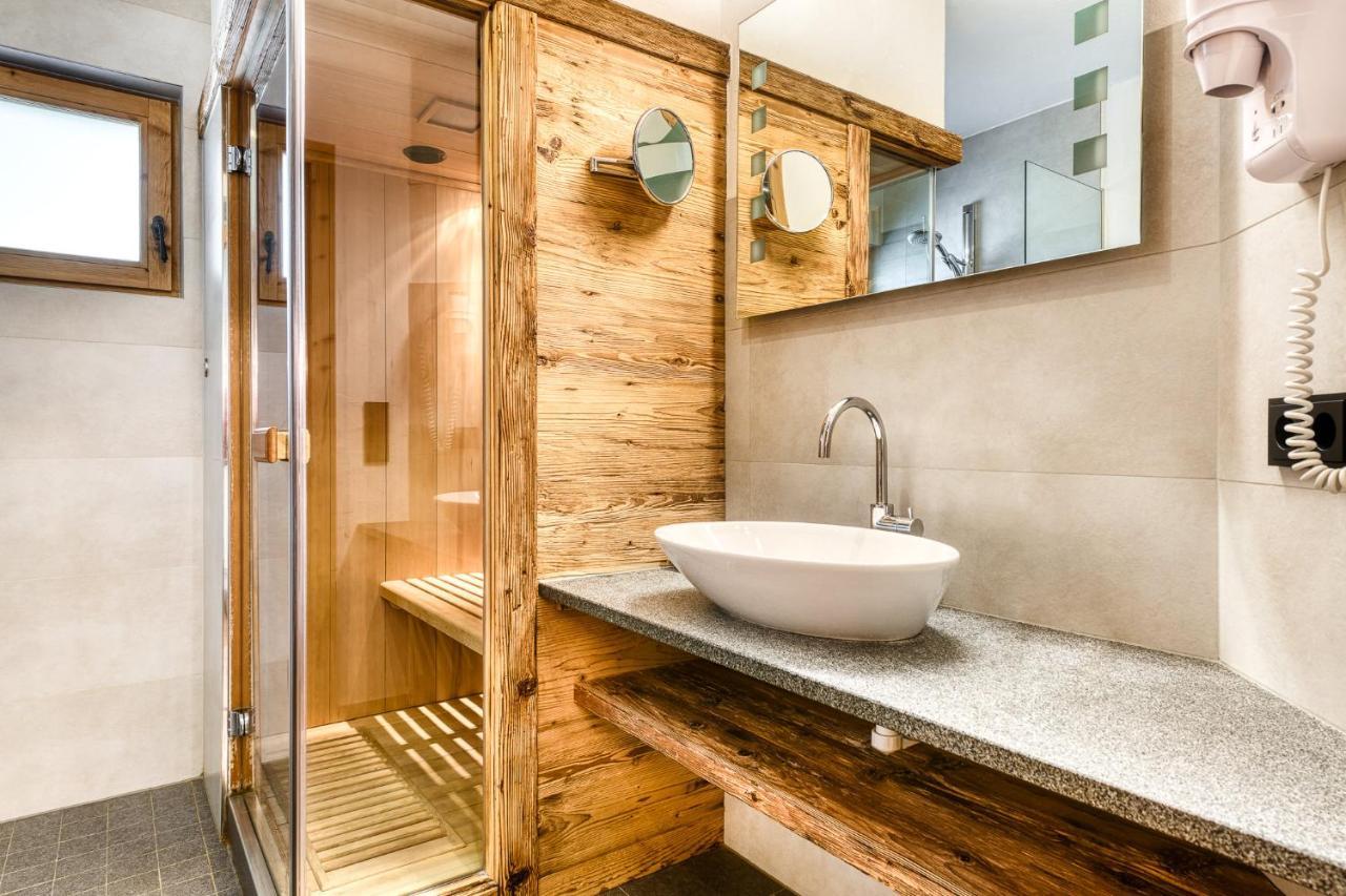 Uralp Royal By A-Appartments Бранд Екстериор снимка